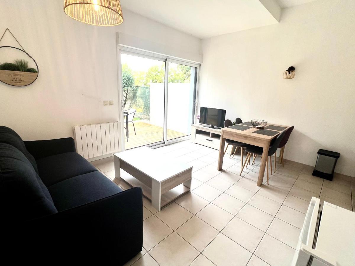 Lrx-0049 - Appartement Avec Exterieur Aytré Extérieur photo